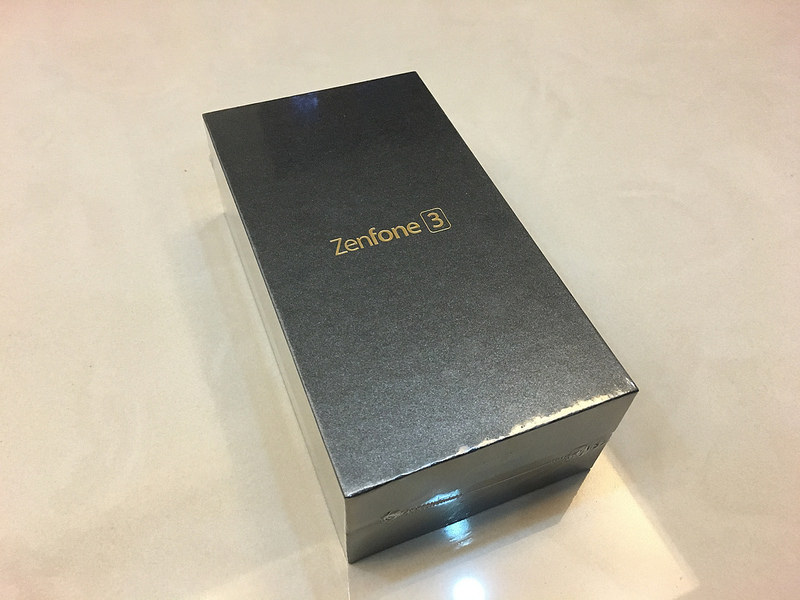 【開箱】華碩ASUS Zenfone 3 ~ZE520KL~5.2吋的經典好機~開箱見證華碩的另一個里程碑
