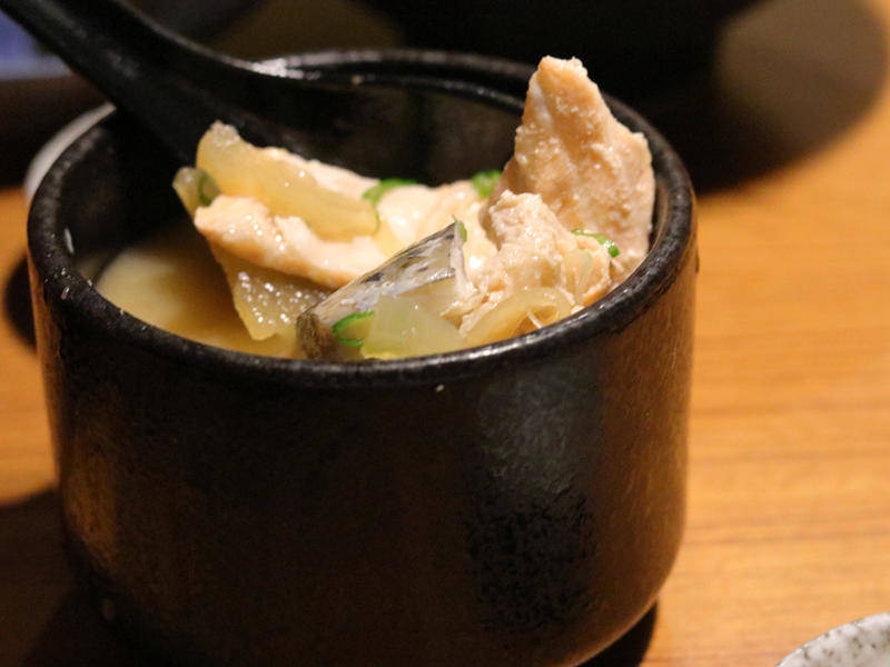 桀壽司_魚頭味噌湯的魚肉.jpg